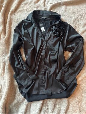 Fashion Nova Black Satin Button-Down Blouse with Rosette